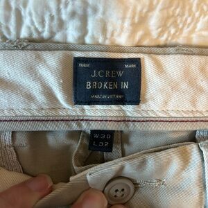 J. Crew Broken In Khaki Pants 30W / 32L - NEW